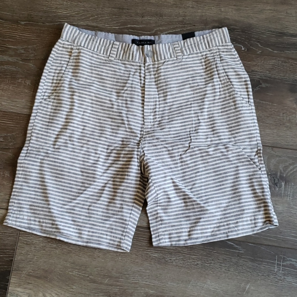 TAHARI striped shorts 33
